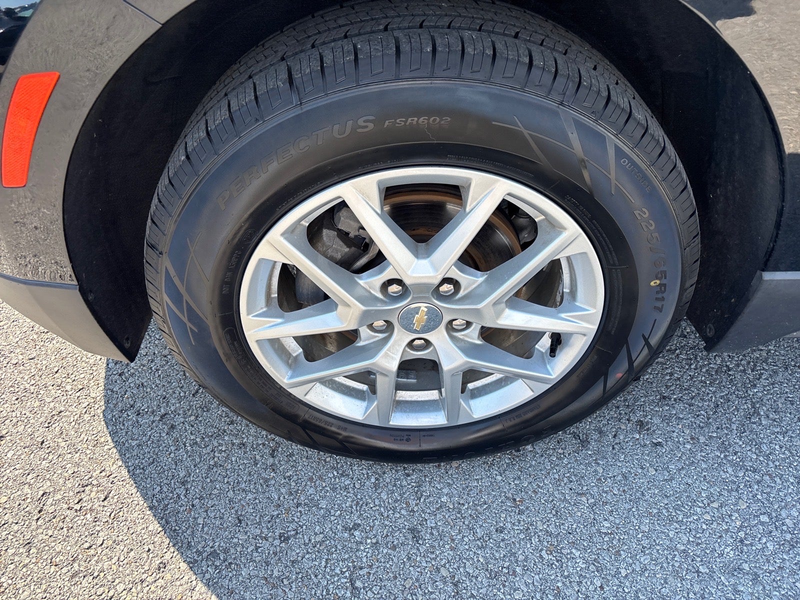 2023 Chevrolet Equinox — detail view